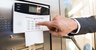 Установка охранной сигнализации в офисе в Старом Осколе от Видео — цена от 3743 руб., сигнализация в офисе под ключ
